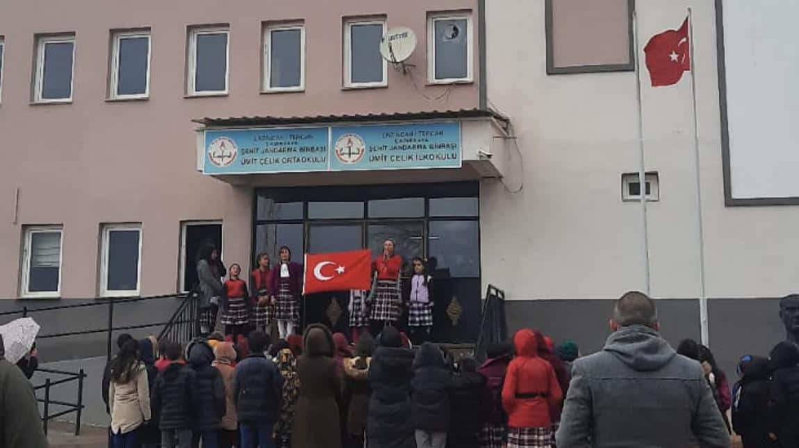  12 Mart İstiklal Marşı'nın Kabulü ve Mehmet Akif Ersoy'u anma günü münasebetiyle program düzenlendi.
